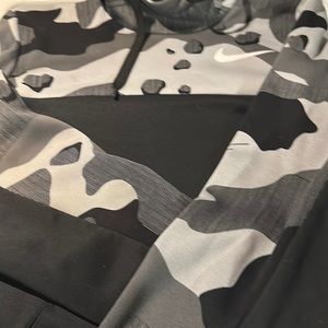 Nike Dri-Fit hoodie - men’s small black and gray camo